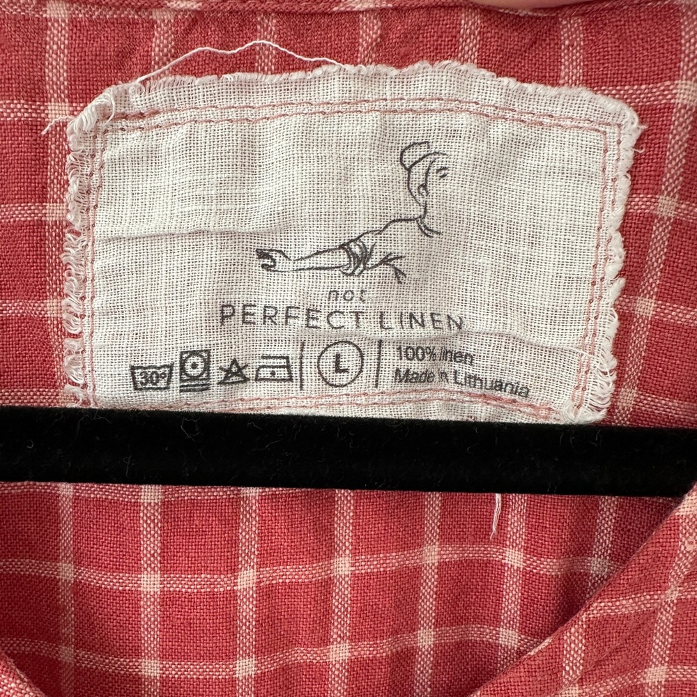 Not Perfect Linen dress in Raspberry Grid - Picture 3 of 3
